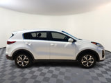 Used 2022 Kia Sportage LX image 5