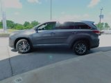 Used 2017 Toyota Highlander XLE image 5