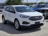 Certified 2024 Ford Edge SE image 3