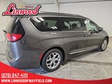 Used 2019 Chrysler Pacifica Limited image 2