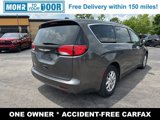 Used 2022 Chrysler Voyager LX image 5