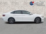 Used 2021 Volkswagen Jetta SE w/ SE Cold Weather Package image 2