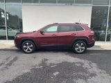 Used 2019 Jeep Cherokee Limited image 2