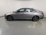 Used 2023 Hyundai Elantra Limited image 4