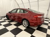Used 2019 Ford Fusion SE image 2