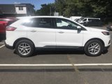 Used 2024 Ford Edge SEL image 3