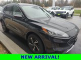 Used 2020 Ford Escape SE image 5