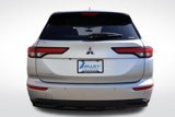 Used 2024 Mitsubishi Outlander ES image 5