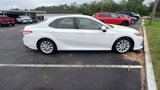 Used 2018 Toyota Camry SE image 4