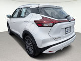 Used 2021 Nissan Kicks SV image 3
