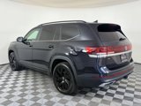 Used 2024 Volkswagen Atlas SE w/ Black Wheel Package image 5