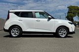 Used 2024 Kia Soul LX w/ Option Group 015 image 3