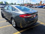 Used 2018 Ford Fusion SE image 3