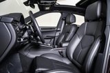 Certified 2024 Porsche Macan image 5