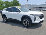 Used 2025 Chevrolet Trax RS w/ Driver Confidence Package image 4