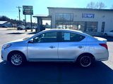 Used 2019 Nissan Versa SV image 5