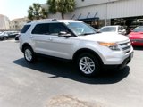 Used 2013 Ford Explorer XLT image 3