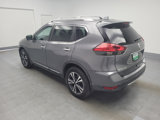 Used 2017 Nissan Rogue SL image 5