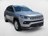 Used 2022 Jeep Compass Latitude image 3