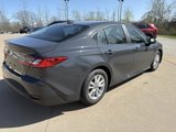 Used 2025 Toyota Camry LE image 3