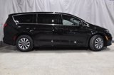 New 2025 Chrysler Pacifica Select image 3