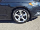 Used 2015 Ford Fusion SE w/ Equipment Group 201A image 2