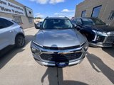 Used 2025 Chevrolet TrailBlazer LT image 2