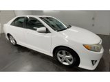 Used 2014 Toyota Camry SE image 2
