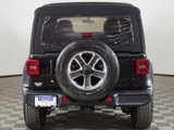Used 2018 Jeep Wrangler Unlimited Sahara image 4