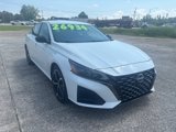Used 2024 Nissan Altima 2.5 SR image 2