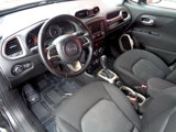 Used 2016 Jeep Renegade Latitude image 2