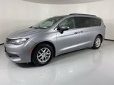 Used 2020 Chrysler Voyager Lxi image 3