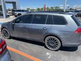 Used 2017 Volkswagen Golf SE image 2