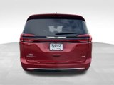 New 2025 Chrysler Pacifica Select image 4