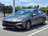 Used 2024 Hyundai Elantra SEL image 3