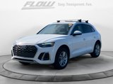 Used 2022 Audi Q5 2.0T Premium w/ Convenience Package image 3
