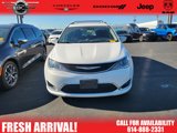 Used 2018 Chrysler Pacifica Touring-L image 3
