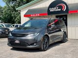 Used 2019 Chrysler Pacifica Touring Plus w/ S Appearance Package image 3