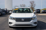 Used 2020 Volkswagen Passat 2.0T SEL image 2