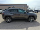 Used 2022 Jeep Compass Limited image 4