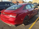 Used 2022 Hyundai Elantra SEL w/ Convenience Package image 3