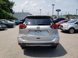 Used 2018 Nissan Rogue SV image 4