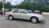 Used 2009 Mercury Grand Marquis LS image 3