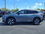 Used 2023 Nissan Rogue SL w/ SL Premium Package image 4