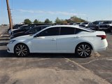 Used 2021 Nissan Altima 2.5 SR image 2