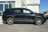 Used 2022 GMC Terrain SLT image 3