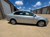 Used 2010 Volkswagen Jetta Limited Edition image 4