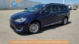 Used 2017 Chrysler Pacifica Touring-L image 5