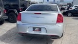 Used 2020 Chrysler 300 Limited image 4