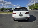 Certified 2022 Volkswagen Taos SE image 4